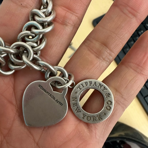 Tiffany & Co. RTT Return Heart Toggle Necklace 16" Sterling Silver NEW DESIGN - Picture 5 of 5